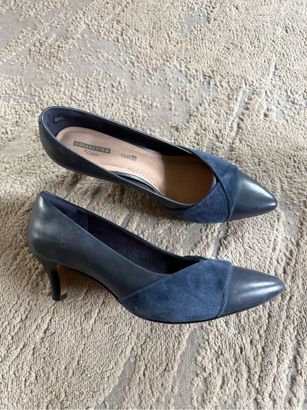 Clark’s Linvale Vena heels Navy blue  Suede Leather Pointed toe pumps 10